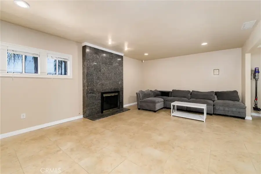 530 W C St, Colton, CA 92324 - #3