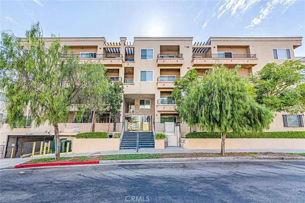 970 S St. Andrews Place #103, Los Angeles, CA 90019 - #1