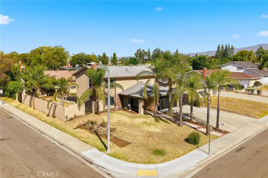 1486 S Cypress Avenue, Ontario, CA 91762 - #2