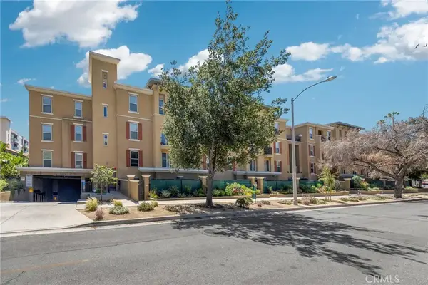 128 N Oak Knoll #111, Pasadena, CA 91101