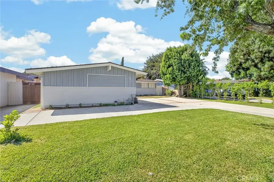 645 S Eastbury Avenue, Covina, CA 91723 - #3