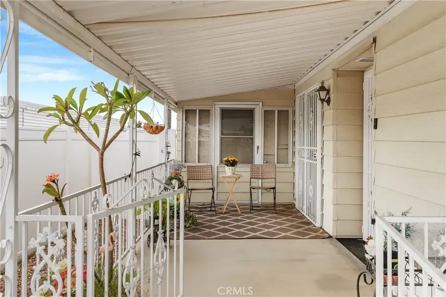 925 S Palm, Hemet, CA 92543 - #2