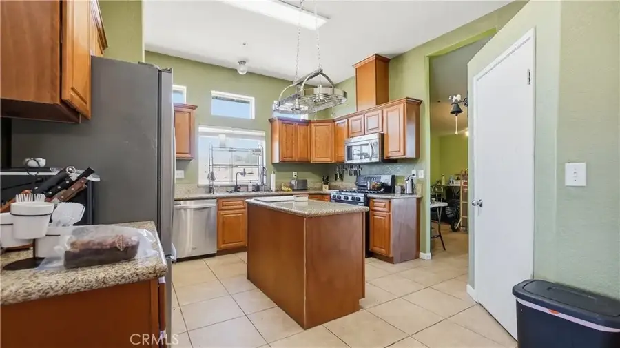 10575 White Fox, Hesperia, CA 92344 - #3