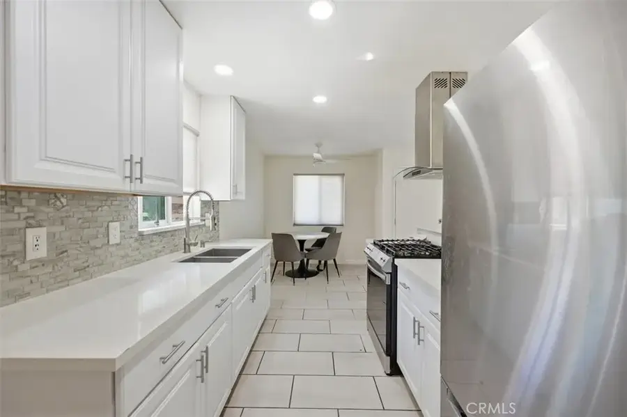 574 Toledo, Hemet, CA 92545 - #3