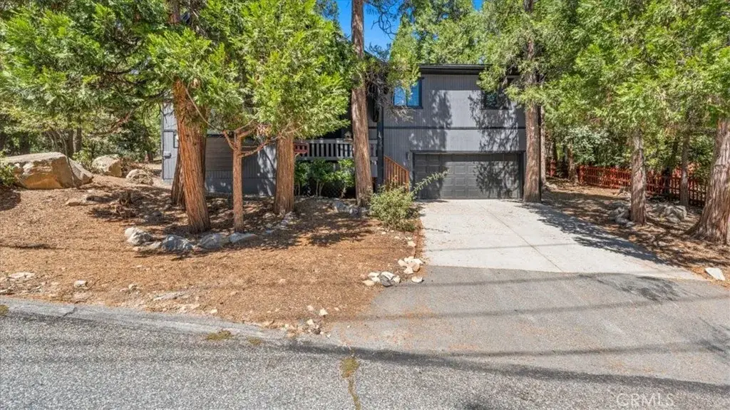 610 Pioneer, Lake Arrowhead, CA 92352 - #1