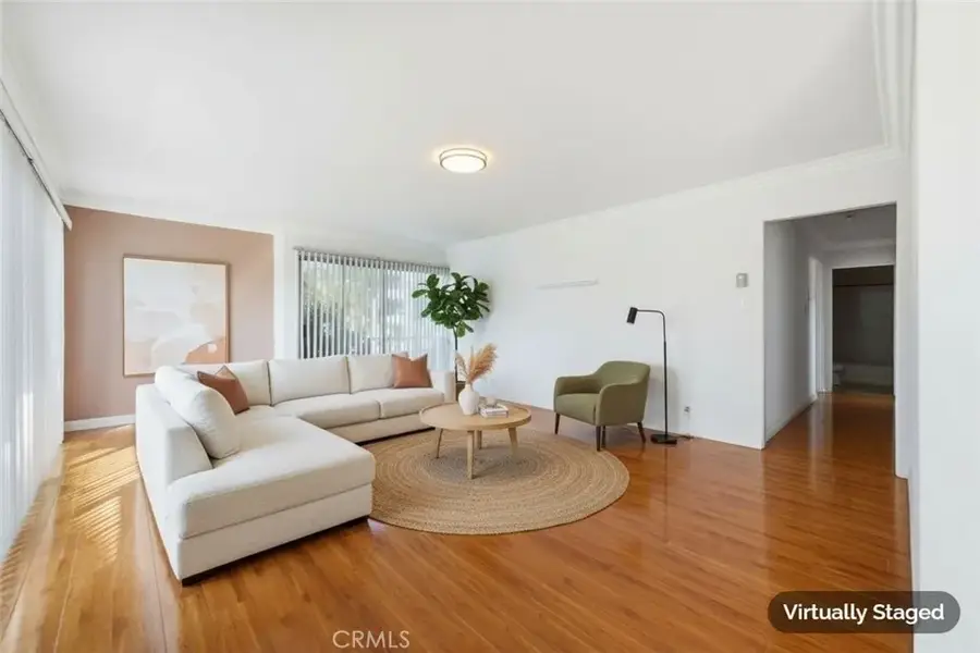 100 Loma #301, Long Beach, CA 90803 - #3