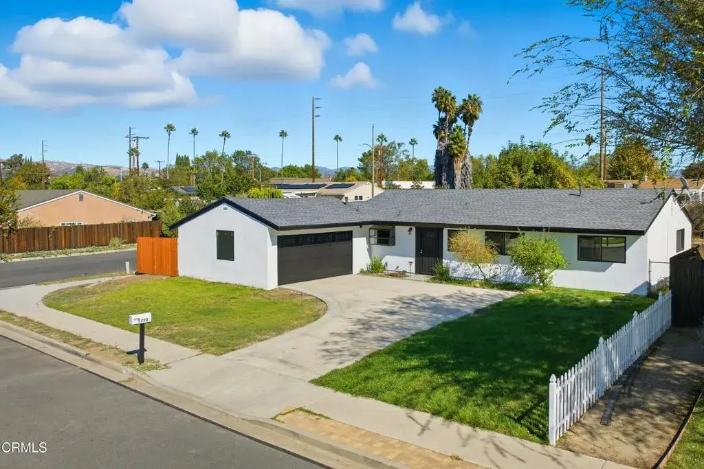 1290 Lawrence Circle, Simi Valley, CA 93065 - Image #1