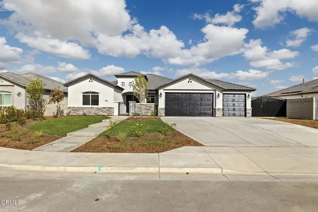 8806 Roverton Court, Bakersfield, CA 93314 - Image #1