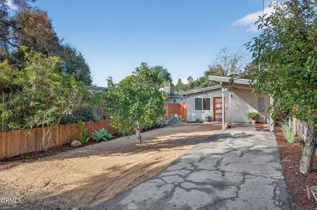 121 S Padre Juan Avenue, Ojai, CA 93023 - Image #1