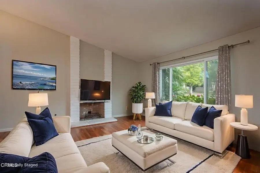 2363 Seagull Avenue, San Buenaventura Ventura, CA 93003 - Image #2