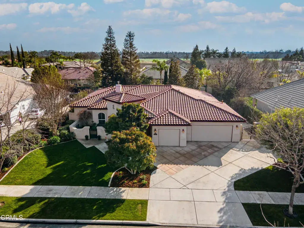 10705 Gainsborough Court, Bakersfield, CA 93312 - Image #1