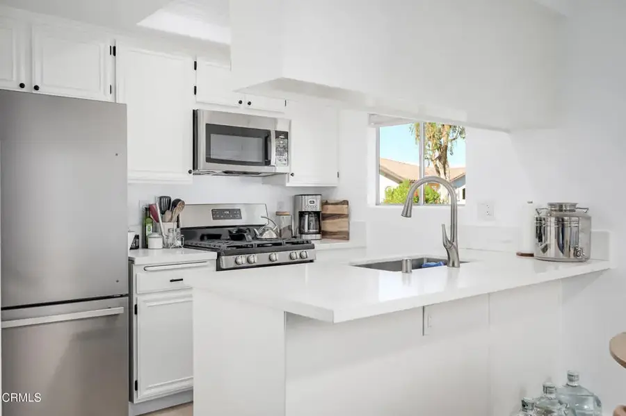 1209 Ramona Drive, Thousand Oaks, CA 91320 - Image #2