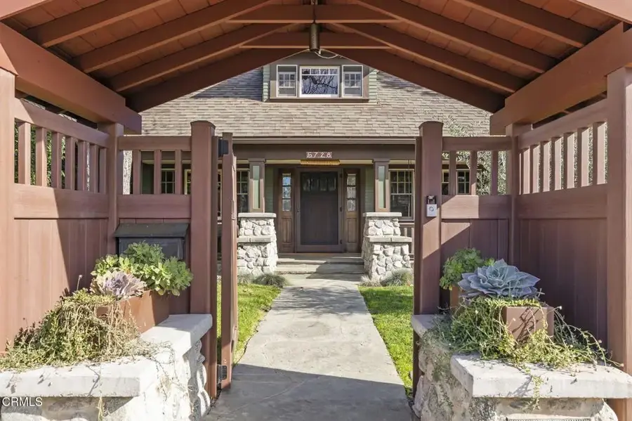 5728 Mammoth Avenue, Van Nuys, CA 91401 - Image #3