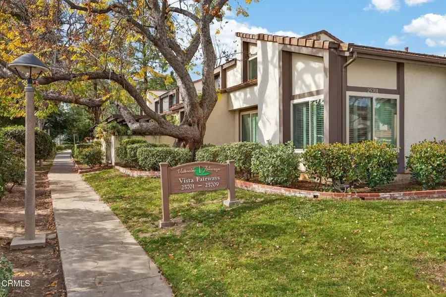 25702 Vista Fairways Drive, Valencia, CA 91355 - Image #2