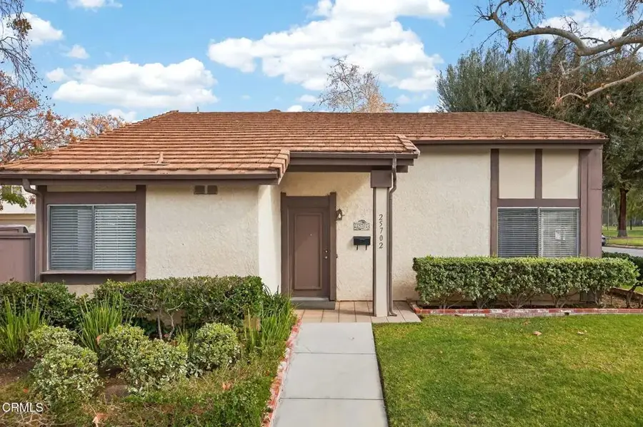 25702 Vista Fairways Drive, Valencia, CA 91355 - Image #3