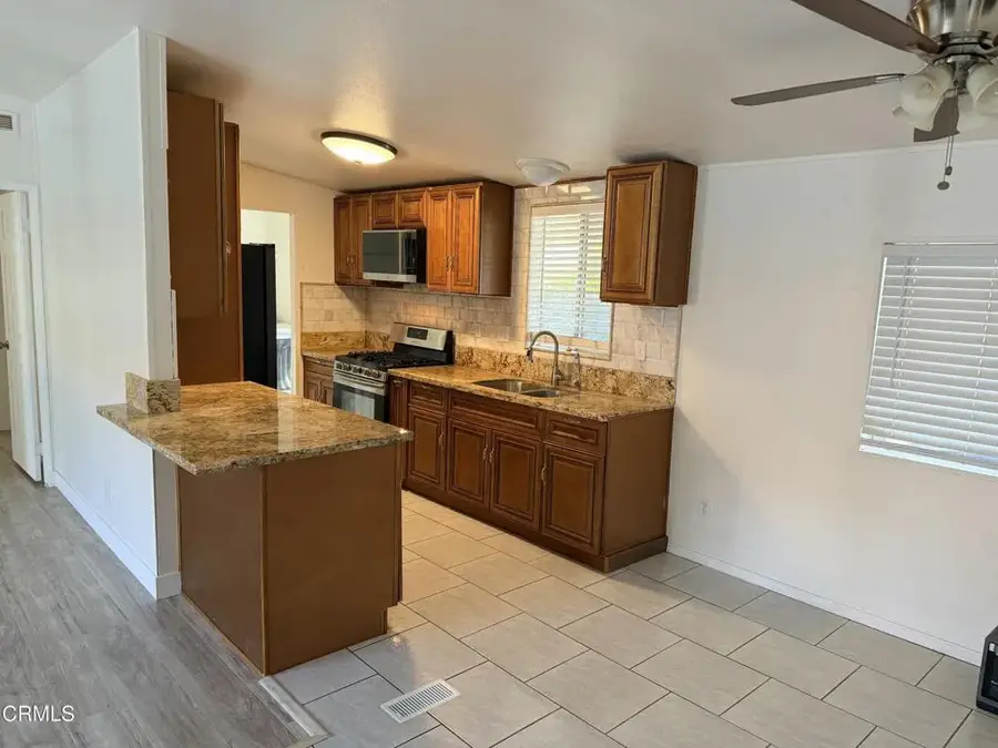 1407 Peach #14, Oxnard, CA 93033 - #2