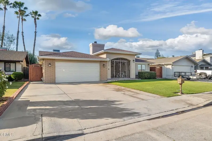 6105 Diamond Oaks Avenue, Bakersfield, CA 93306 - #2