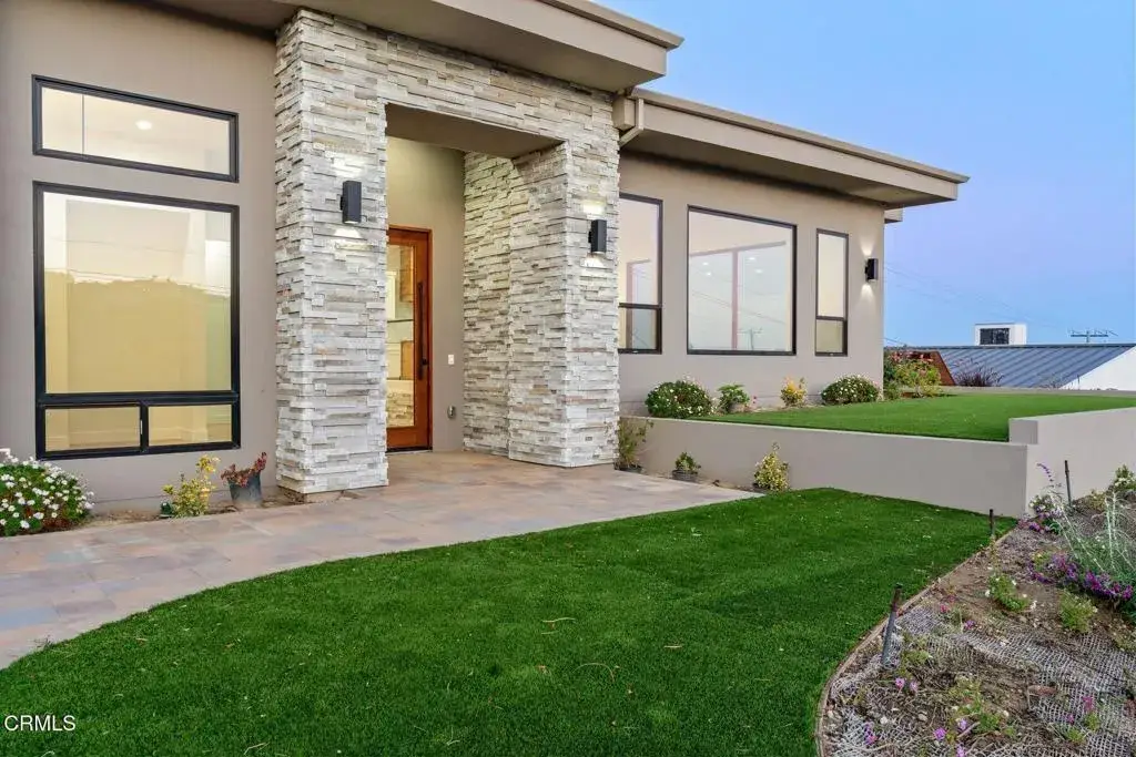 872 Via Ondulando, San Buenaventura Ventura, CA 93003 - #1
