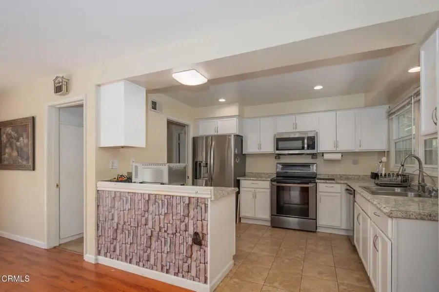 1074 Colina Vista, San Buenaventura Ventura, CA 93003 - #3