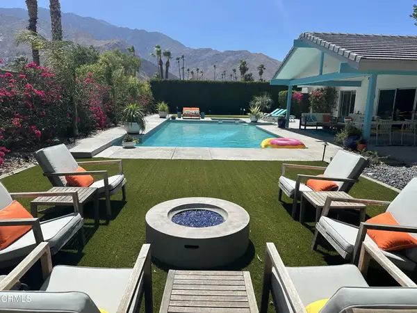 999 E Via Escuela, Palm Springs, CA 92262