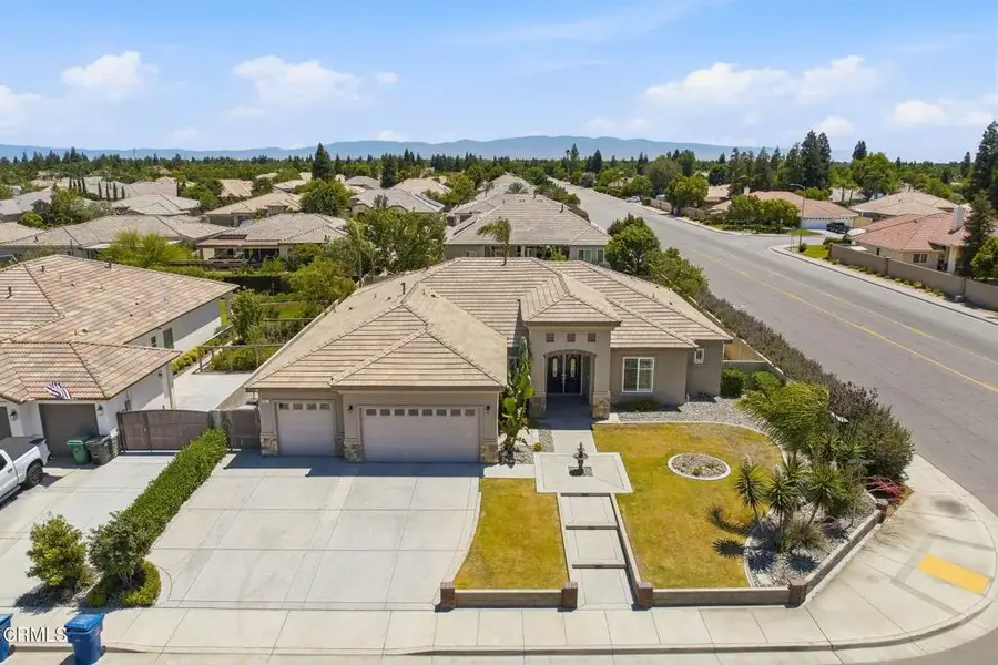 8823 Cripple Creek Avenue, Bakersfield, CA 93312 - #3