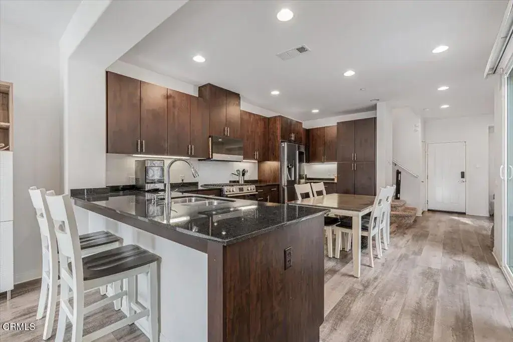 3027 N Oxnard Boulevard, Oxnard, CA 93036 - #1