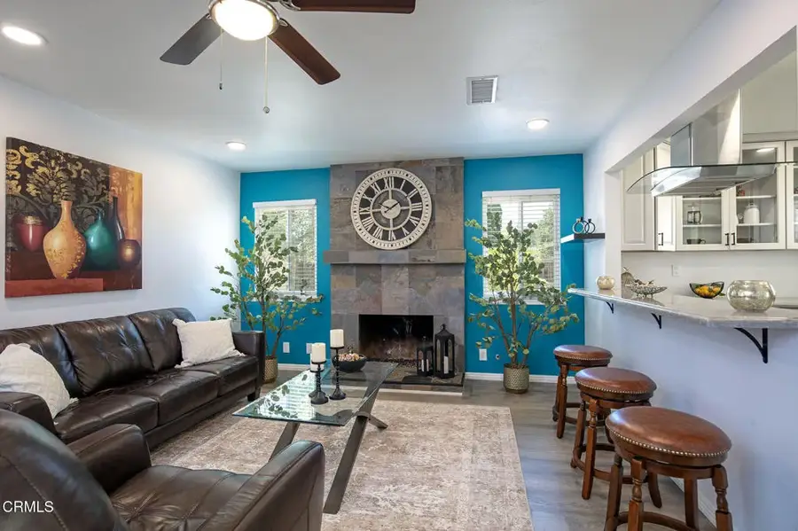 335 W Avenida De Las Flores, Thousand Oaks, CA 91360 - #2
