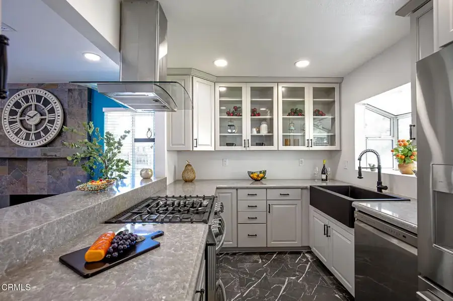 335 W Avenida De Las Flores, Thousand Oaks, CA 91360 - #3