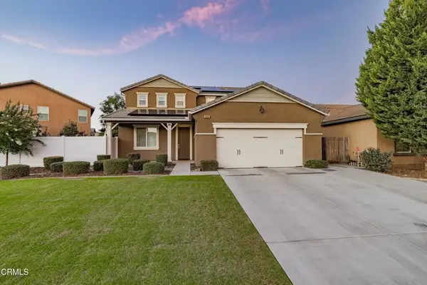 1408 Waterfall Lane, Bakersfield, CA 93311