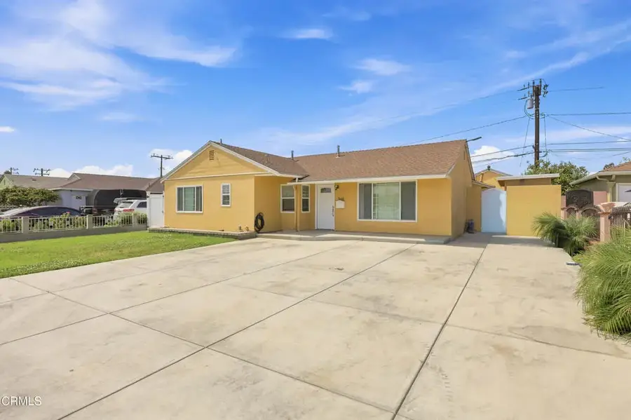 565 E Olive Street, Oxnard, CA 93033 - #2
