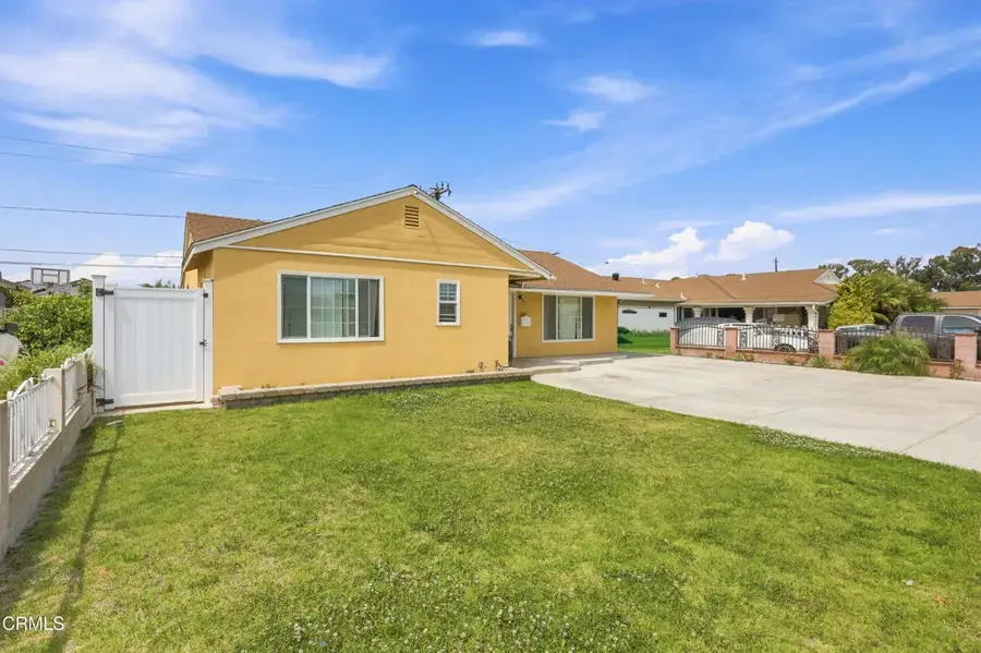 565 E Olive Street, Oxnard, CA 93033 - #3