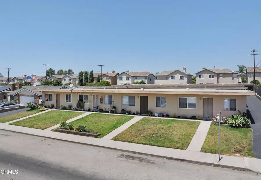1525 W 9th Street, Oxnard, CA 93035 - #2