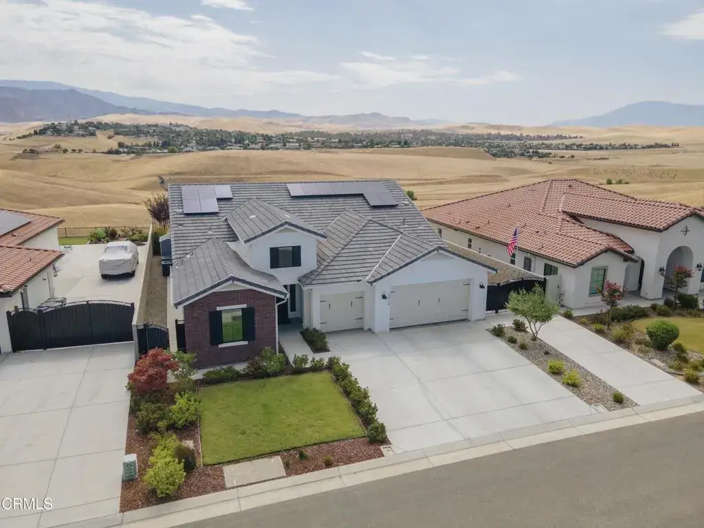 6909 Aquamarine Drive, Bakersfield, CA 93306 - #1