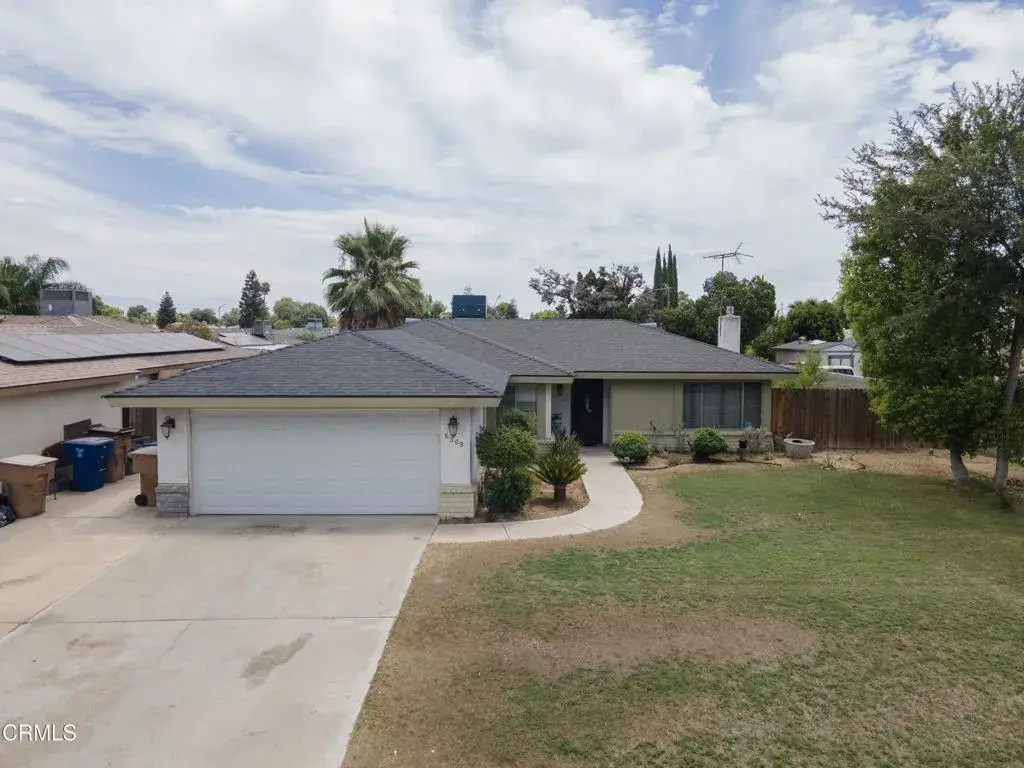 6309 Edgemont Drive, Bakersfield, CA 93309 - #1