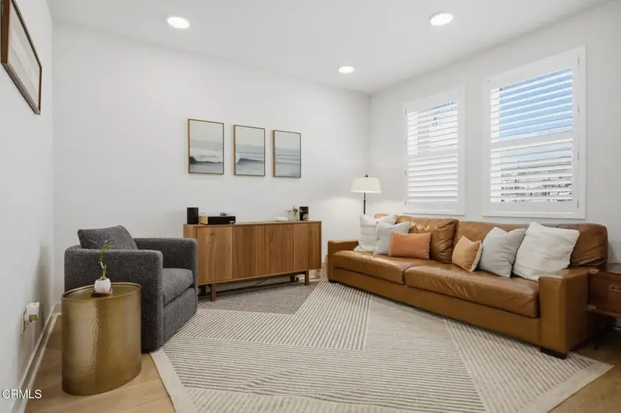 1230 E Thompson Boulevard #103, San Buenaventura Ventura, CA 93001 - #2