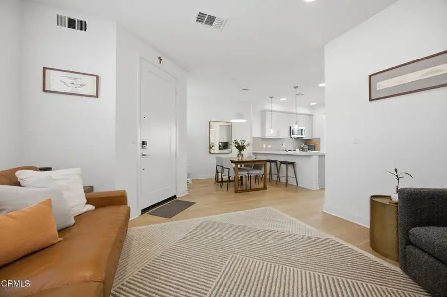 1230 E Thompson Boulevard #103, San Buenaventura Ventura, CA 93001 - #3