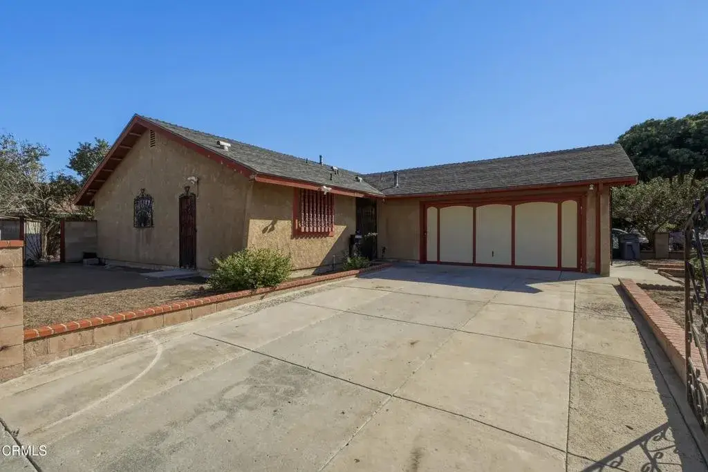 1819 La Puerta Avenue, Oxnard, CA 93030 - #1