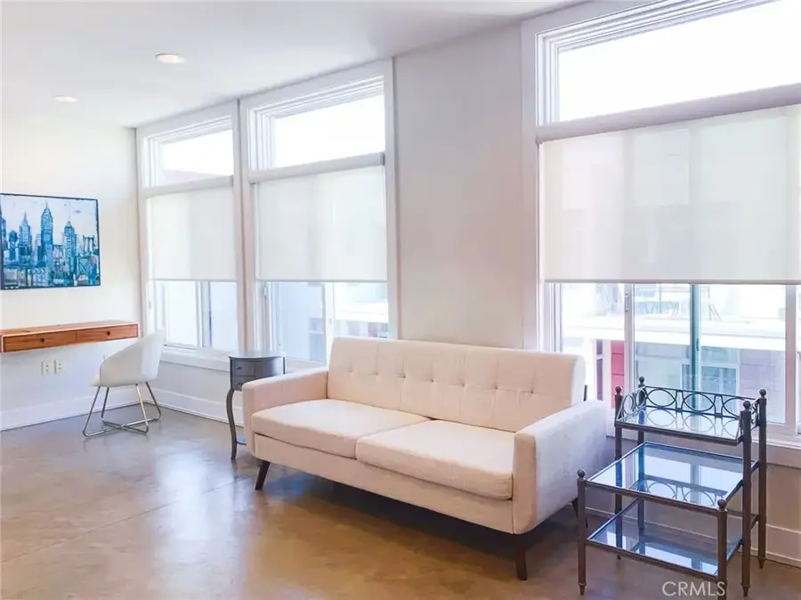 133 S Los Robles Ave Avenue #504, Pasadena, CA 91101 - Image #3