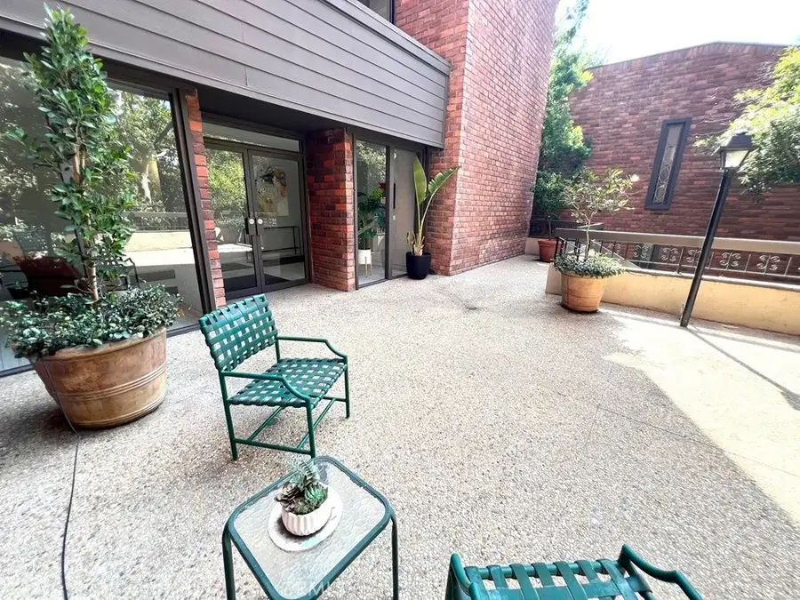 700 S Lake Avenue #111, Pasadena, CA 91106 - Image #3