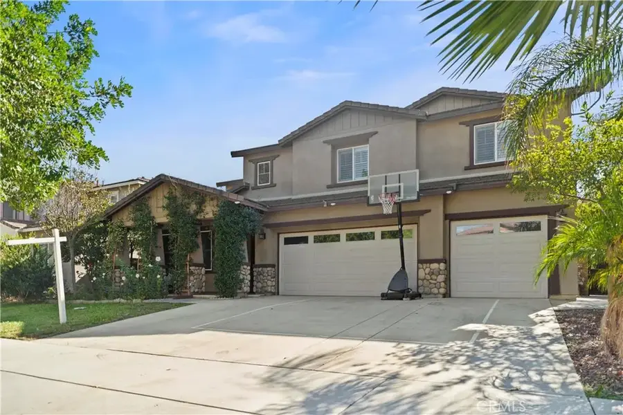13925 Barnett Ln, Eastvale, CA 92880 - Image #2