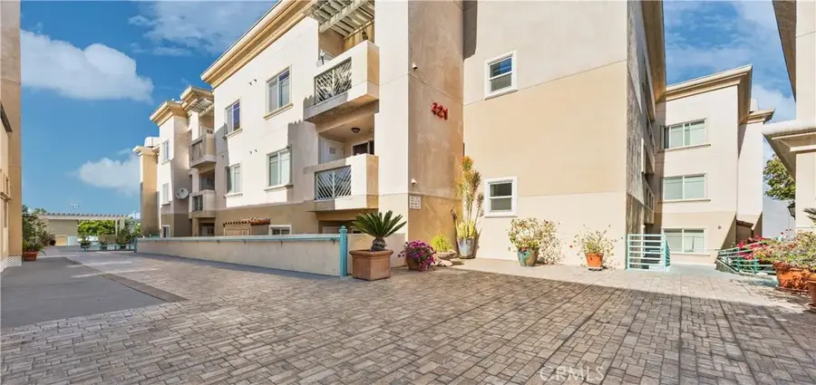 421 S Garfield #10, Monterey Park, CA 91754 - Image #3