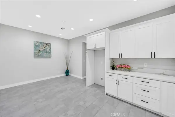 404 E Kingsley Avenue, Pomona, CA 91767