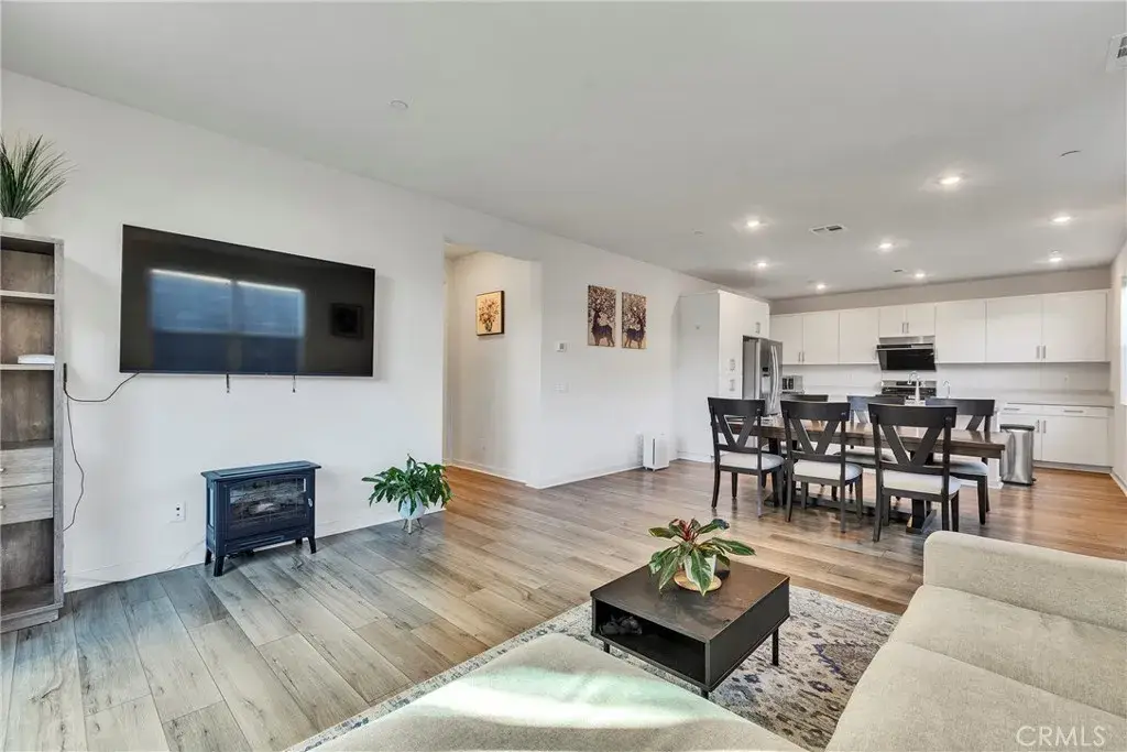 15946 Caterpillar Drive, Fontana, CA 92336 - Image #1