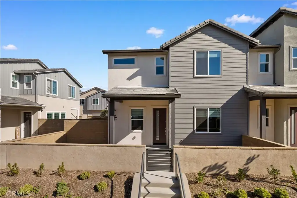 289 Shoveler, Irvine, CA 92618 - Image #1