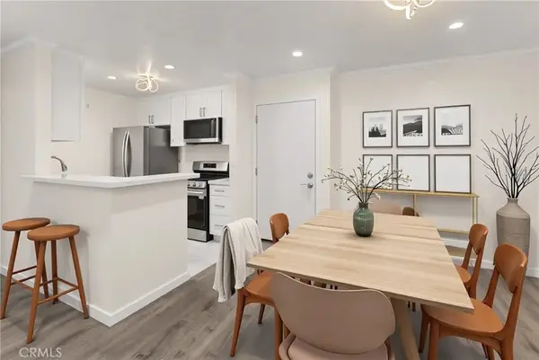 18620 Hatteras, Tarzana, CA 91356