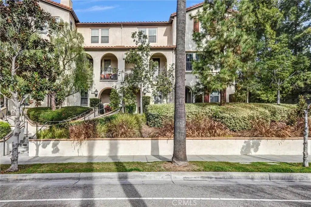 827 E Promenade #E, Azusa, CA 91702 - Image #1