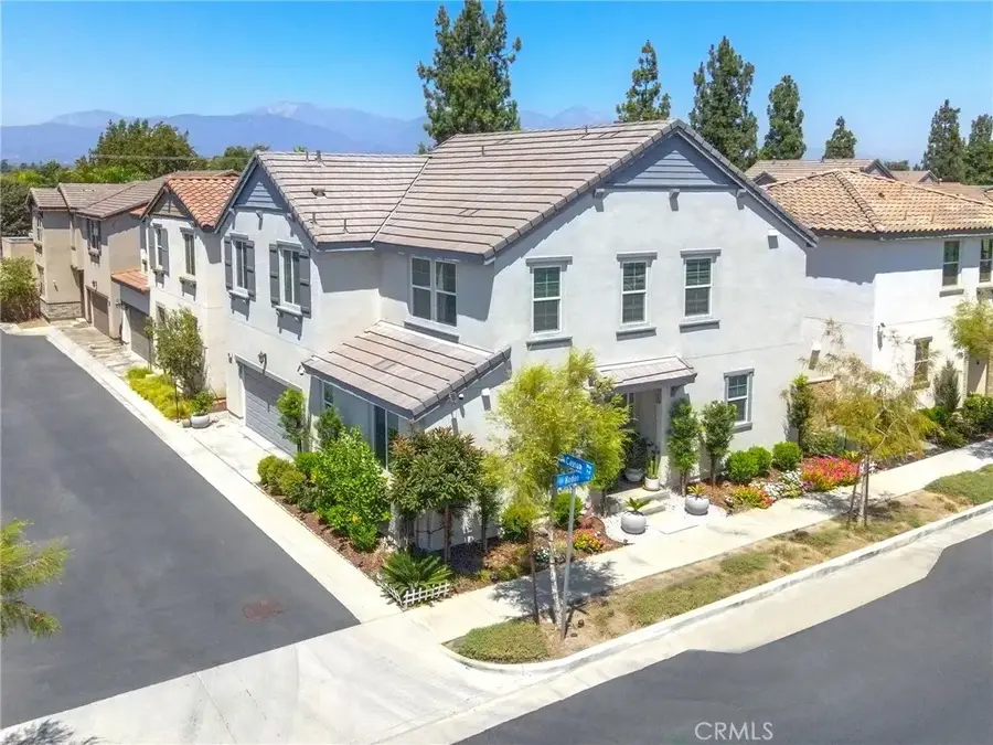 981 Rodeo Rd, Pomona, CA 91766 - Image #2