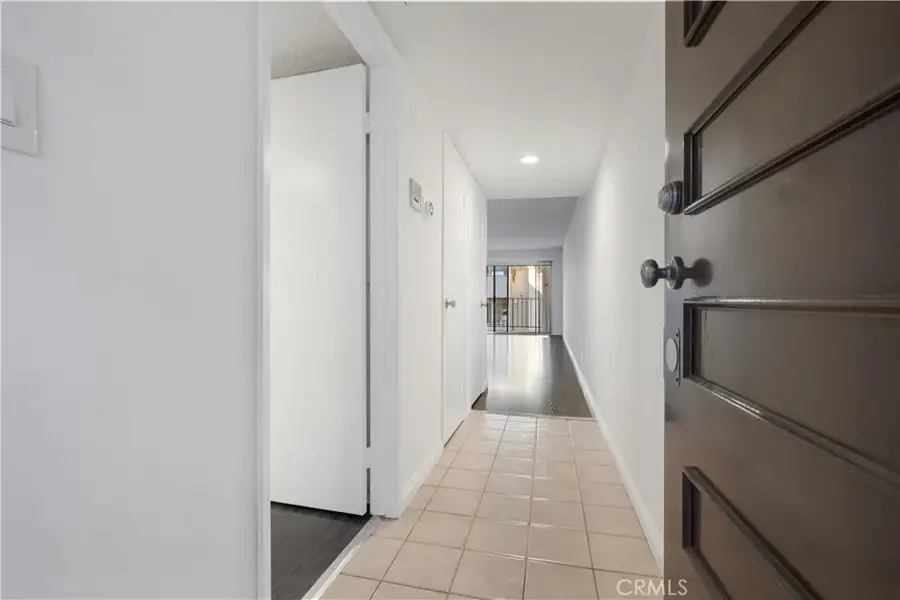 433 S Manhattan #209, Los Angeles, CA 90020 - Image #3