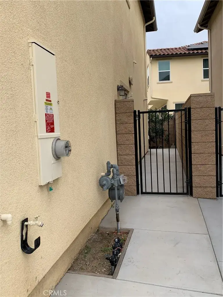 908 Werly Dr, Pomona, CA 91768 - #2