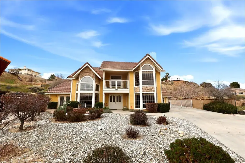 17850 Portside Ln, Victorville, CA 92395 - #1